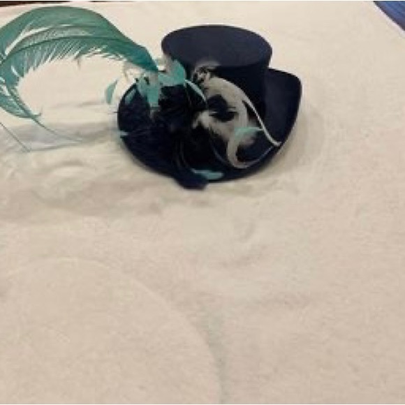 Derby hat - Picture 1 of 2